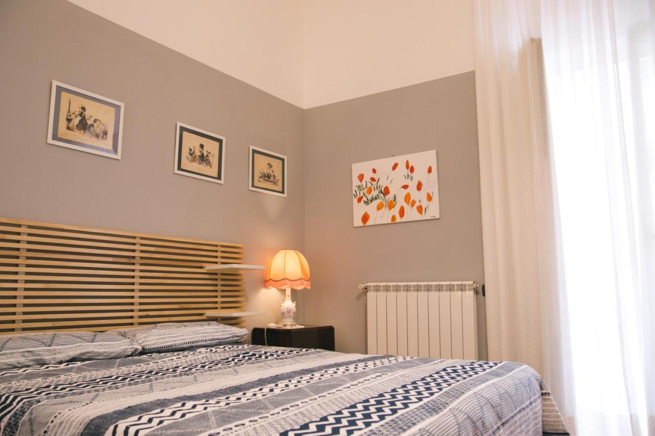 La Casa Del Nespolo, 2 Terrazzi E 2 Bagni In Centro Apartamento Nápoles Exterior foto