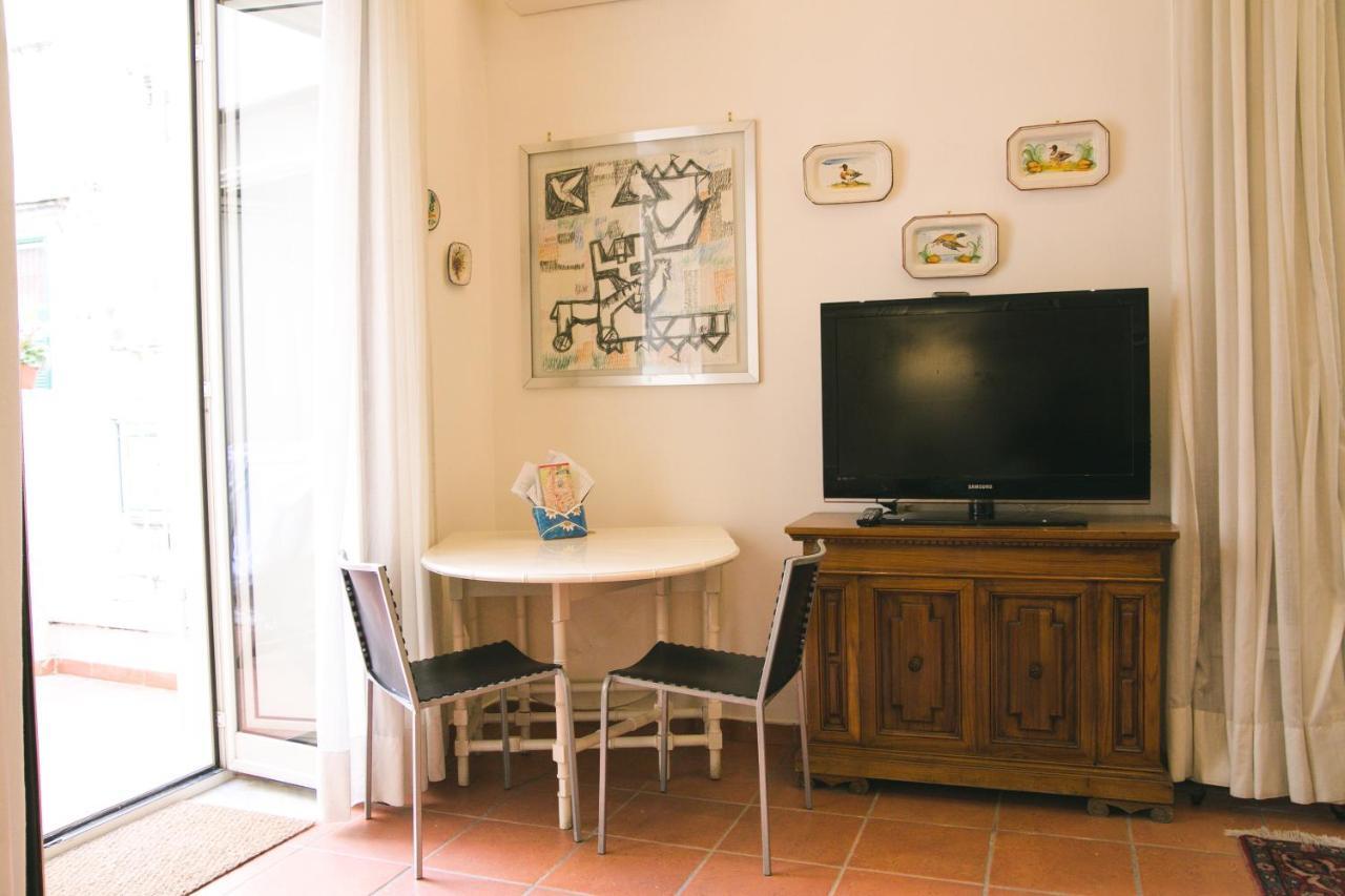 La Casa Del Nespolo, 2 Terrazzi E 2 Bagni In Centro Apartamento Nápoles Exterior foto